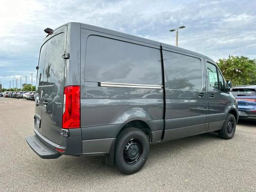 2025 Mercedes-Benz Sprinter 2500 144 WB