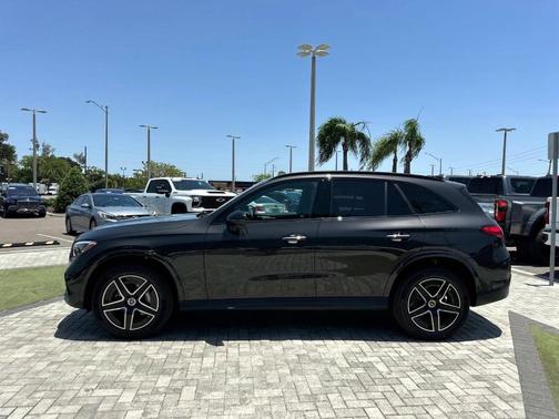 2025 Mercedes-Benz GLC 300 Base