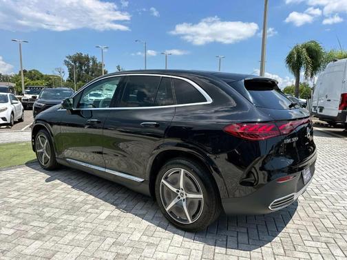 2026 Mercedes-Benz EQE 320+ Base
