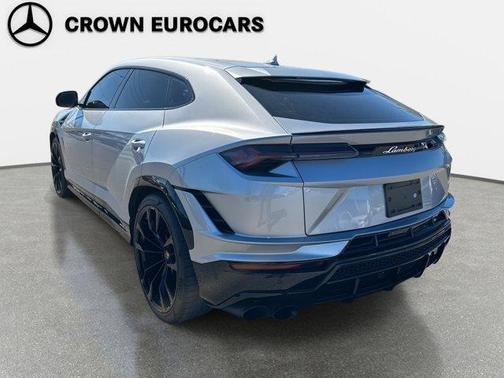 2023 Lamborghini Urus S