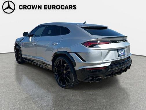 2023 Lamborghini Urus S