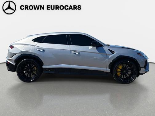 2023 Lamborghini Urus S
