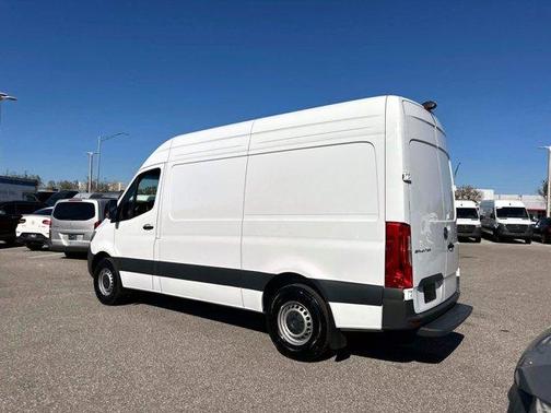 2024 Mercedes-Benz Sprinter 2500 144 WB