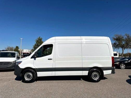 2024 Mercedes-Benz Sprinter 2500 144 WB