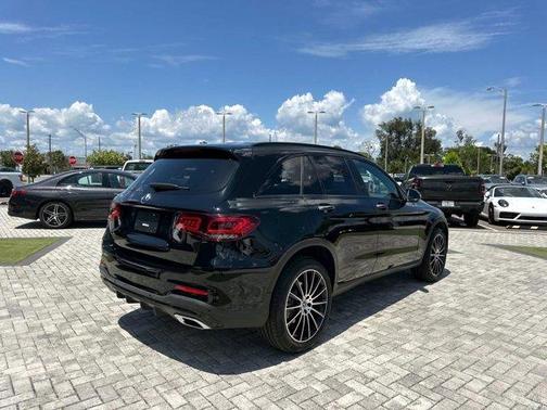 2022 Mercedes-Benz GLC 300 Base