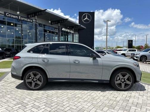 2025 Mercedes-Benz GLC 300 Base 4MATIC