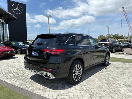 2025 Mercedes-Benz GLC 300 Base 4MATIC