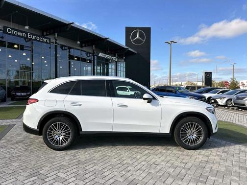 2026 Mercedes-Benz GLC 300 Base