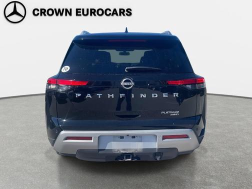 2022 Nissan Pathfinder Platinum