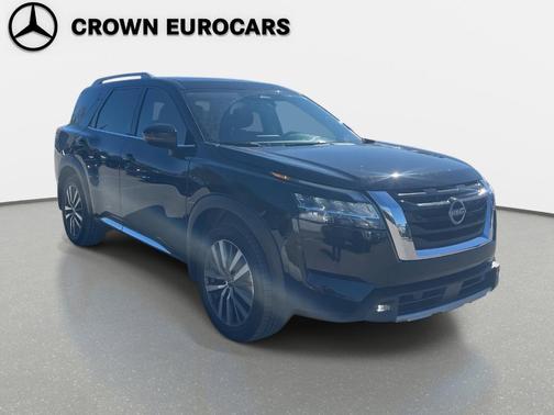 2022 Nissan Pathfinder Platinum
