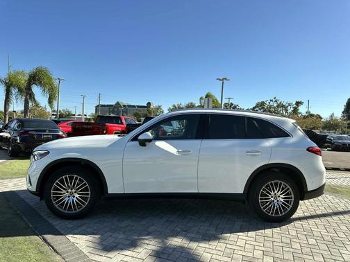 2026 Mercedes-Benz GLC 300 Base