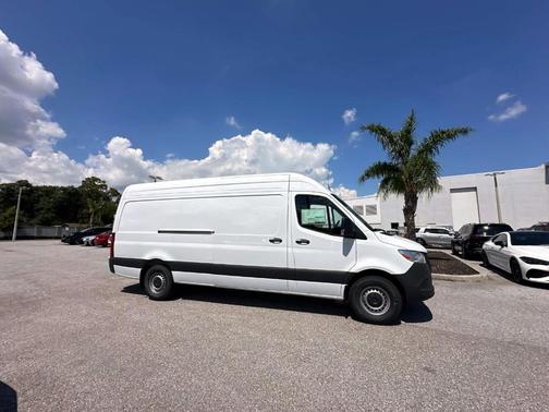 2025 Mercedes-Benz Sprinter 2500 170 WB