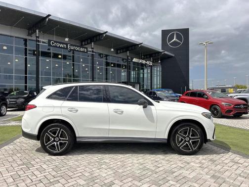 2026 Mercedes-Benz GLC 300 Base