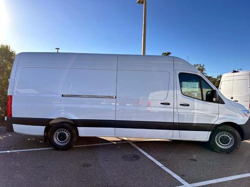 2025 Mercedes-Benz Sprinter 2500 170 WB