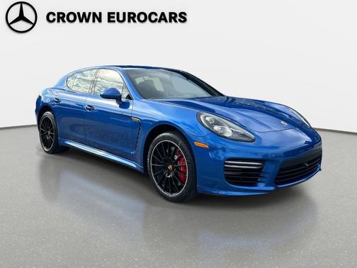 2015 Porsche Panamera GTS
