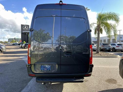 2026 Mercedes-Benz Sprinter 2500 170 WB High Roof Extended Cargo