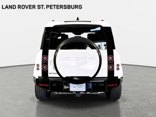 Fuji White 2026 Land Rover Defender 110 X-Dynamic SE