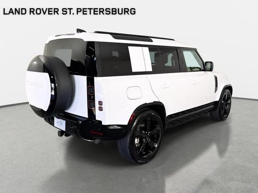 Fuji White 2026 Land Rover Defender 110 X-Dynamic SE