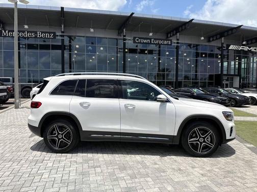 White 2026 Mercedes-Benz GLB 250 Base