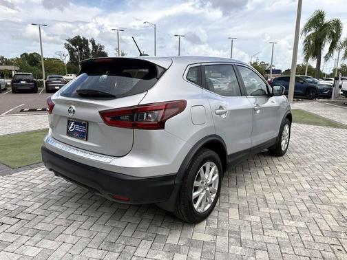 Silver 2022 Nissan Rogue Sport S