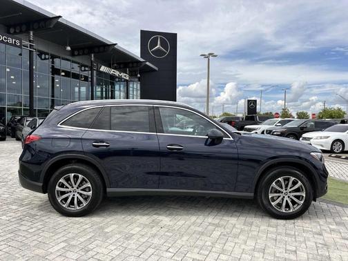 2024 Mercedes-Benz GLC 300 Base 4MATIC