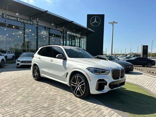2022 BMW X5 M50i