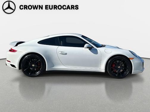 2017 Porsche 911 Carrera 4S