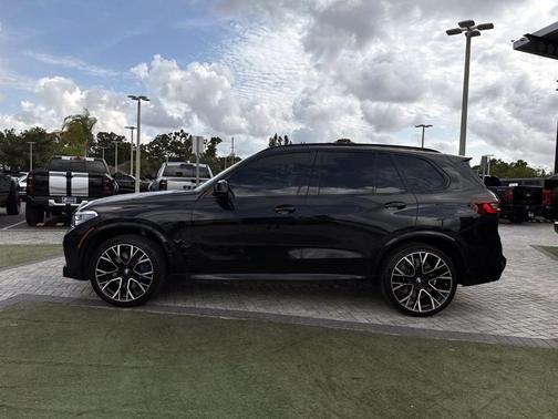 Black Sapphire Metallic 2021 BMW X5 M Base