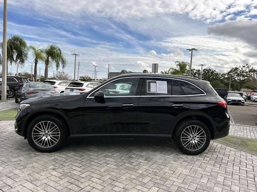 2025 Mercedes-Benz GLC 300 Base