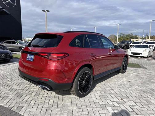 2026 Mercedes-Benz GLC 300 Base