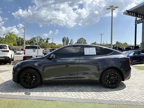 2024 Tesla Model Y Long Range