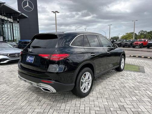 2026 Mercedes-Benz GLC 300 Base