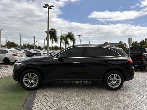 2026 Mercedes-Benz GLC 300 Base