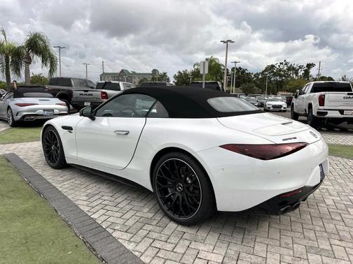 2026 Mercedes-Benz AMG SL 43 Base