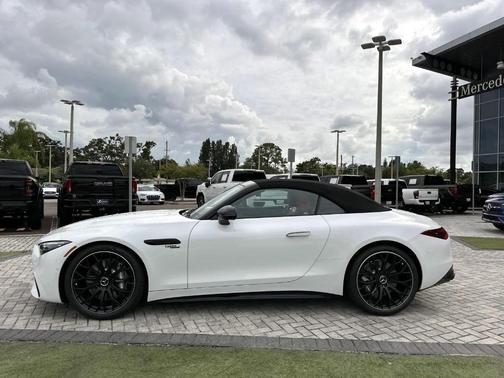 2026 Mercedes-Benz AMG SL 43 Base