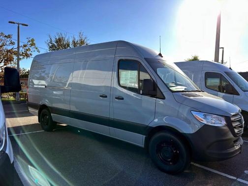 2025 Mercedes-Benz Sprinter 2500 170 WB
