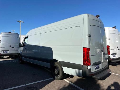 2025 Mercedes-Benz Sprinter 2500 170 WB