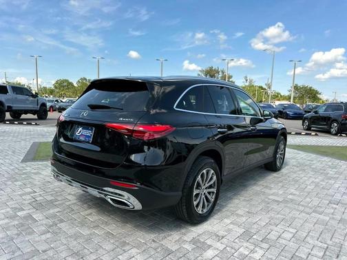 2025 Mercedes-Benz GLC 300 Base 4MATIC