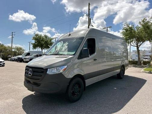 2025 Mercedes-Benz Sprinter 2500 170 WB