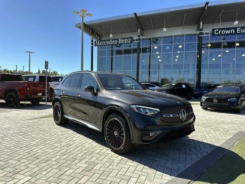 2026 Mercedes-Benz GLC 300 Base