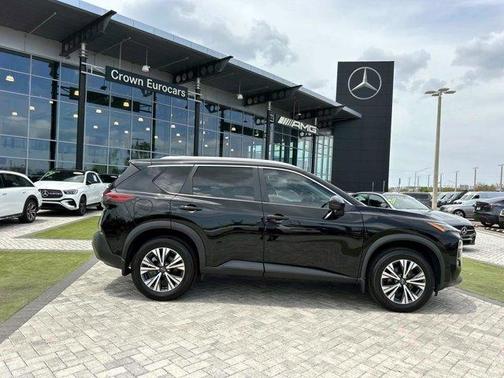 2022 Nissan Rogue SV