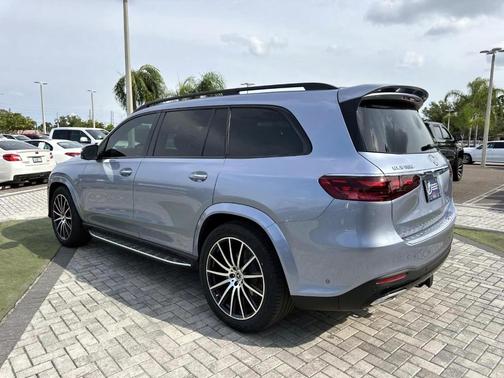 2026 Mercedes-Benz GLS 580 Base 4MATIC