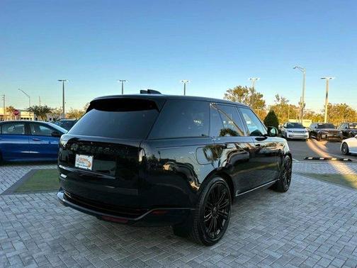 2024 Land Rover Range Rover P400 SE
