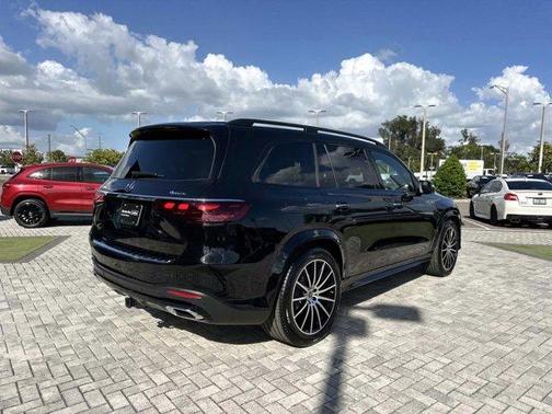 2025 Mercedes-Benz GLS 450 4MATIC
