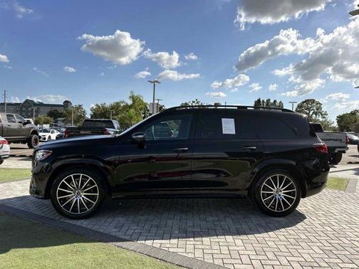 2025 Mercedes-Benz GLS 450 4MATIC