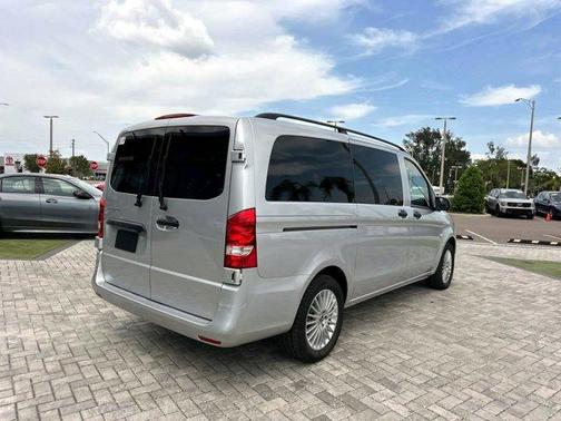 2023 Mercedes-Benz Metris Base