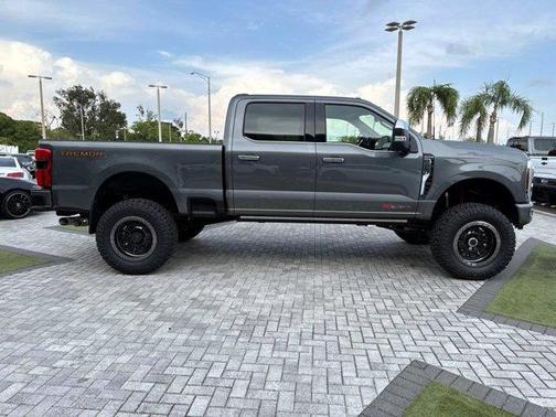 2024 Ford F-250 Platinum