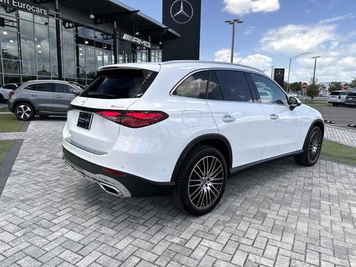 Polar White 2026 Mercedes-Benz GLC 300 Base 4MATIC