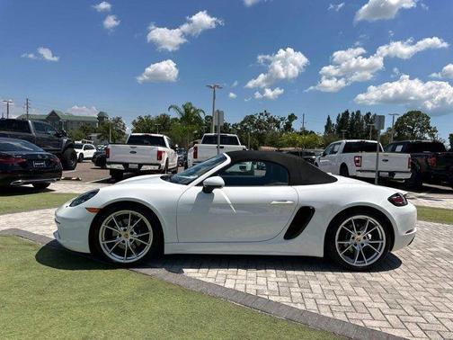 2022 Porsche 718 Boxster Base