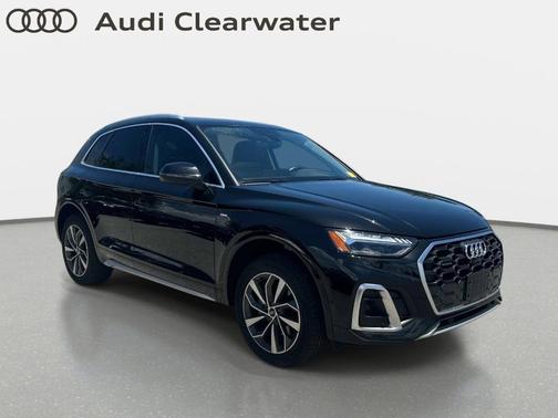 Mythos Black Metallic 2025 Audi Q5 45 S line quattro Premium
